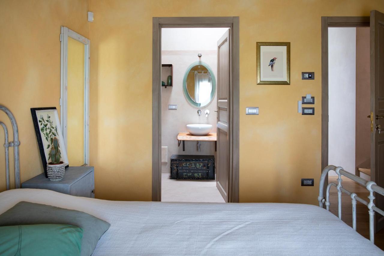 * * * * * Splendida Casa Di Campagna Кастеназо Экстерьер фото